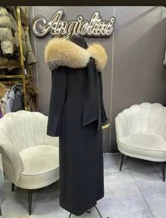 Кашемировое пальто с мехом лисы